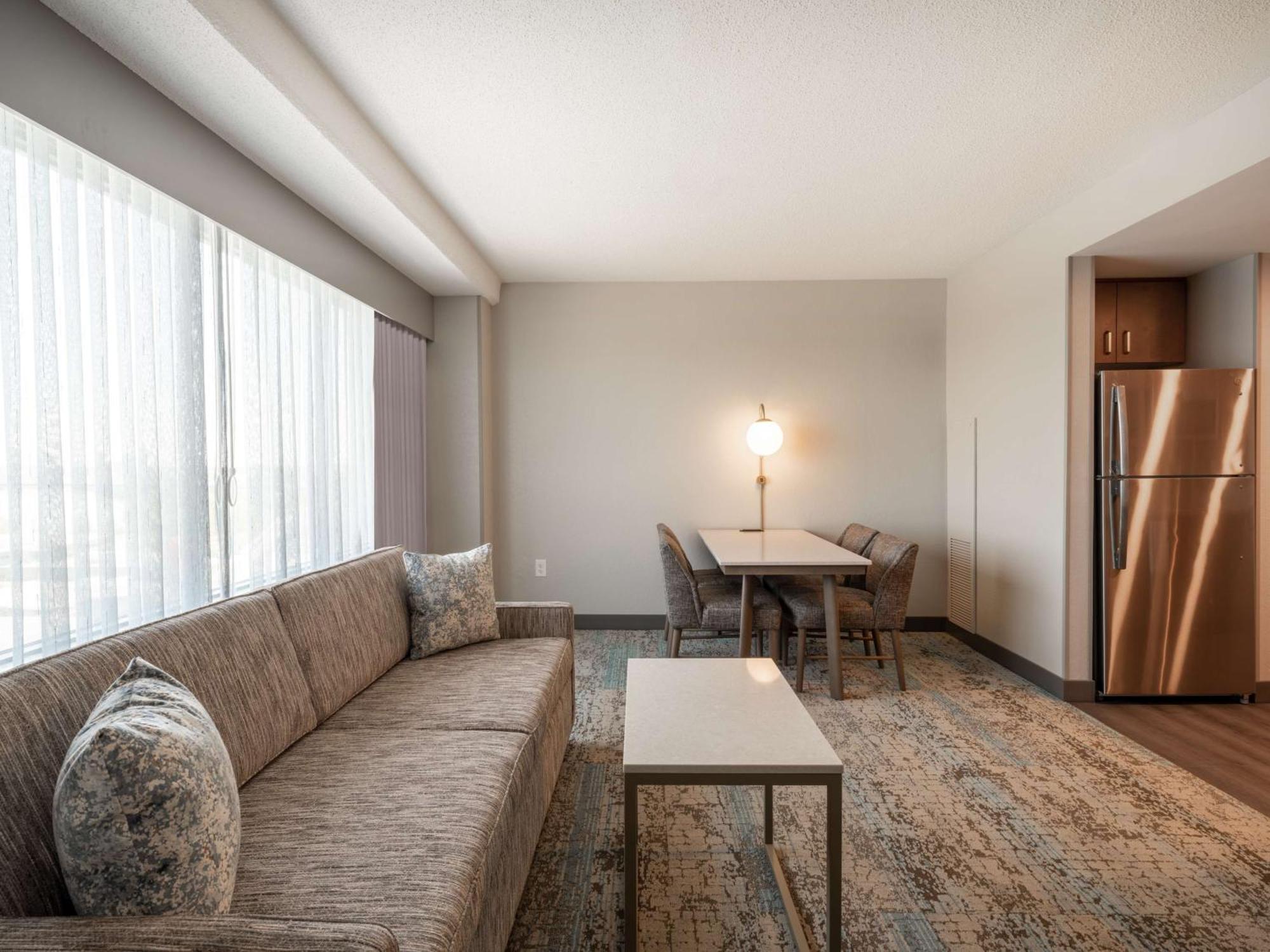 Homewood Suites By Hilton Toledo Downtown 외부 사진